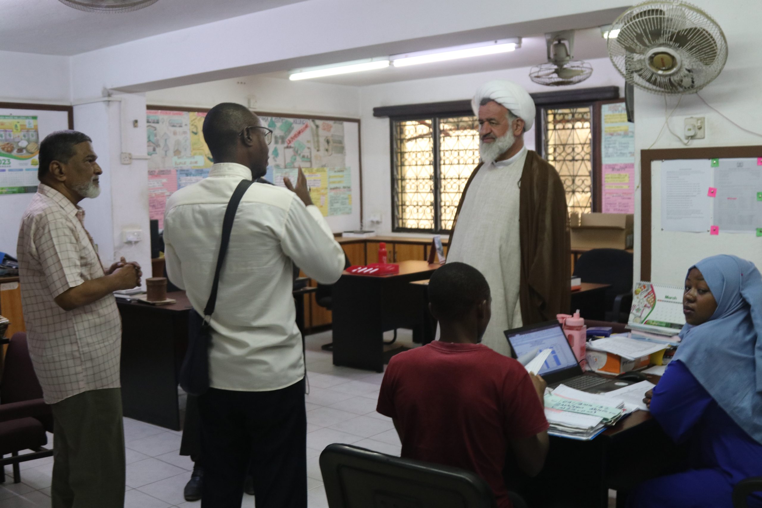 حضور آیت الله کلباسی اشتری در مرکز اسلامی بلال آفریقا