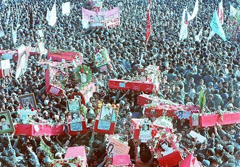 ۲۵ آبان روزی که اصفهان به رنگ لاله‌ها درآمد